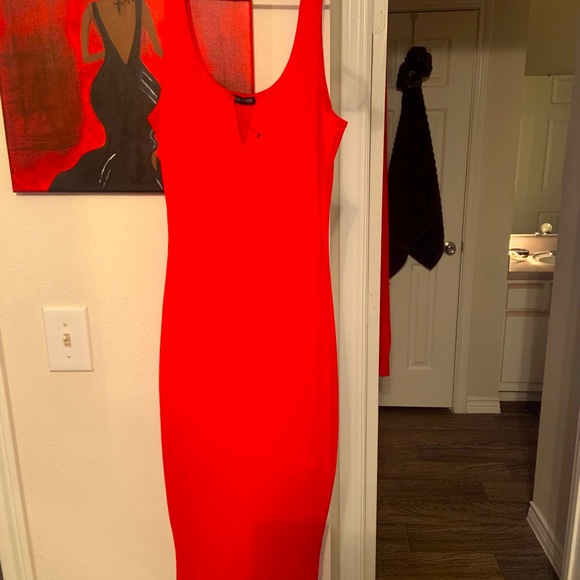 Dress - Picture 2 of 3